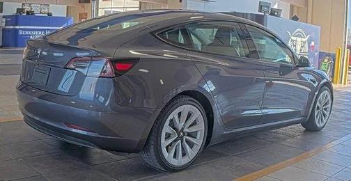 2022 Tesla Model 3 Standard Range