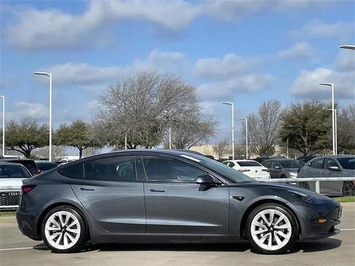 2022 Tesla Model 3 Standard Range