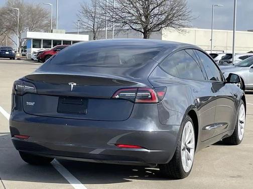 2022 Tesla Model 3 Standard Range