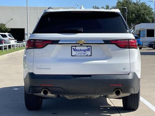 Summit White 2023 Chevrolet Traverse LT Leather