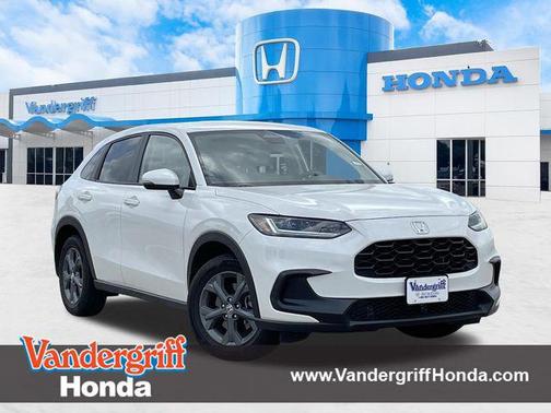 Platinum White Pearl 2026 Honda HR-V LX