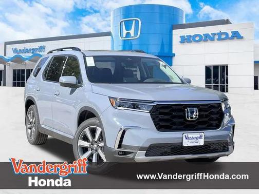 2025 Honda Pilot Touring 8-Passenger