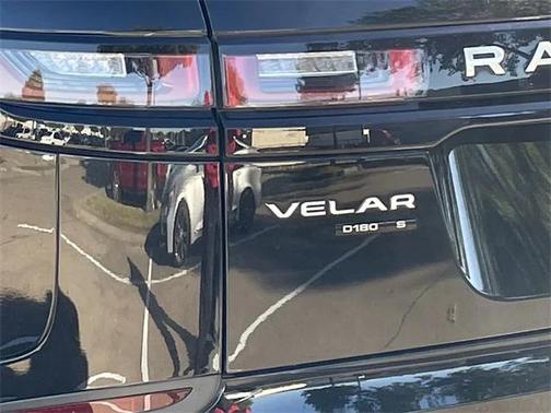 2018 Land Rover Range Rover Velar D180 S