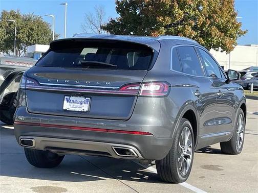 2022 Lincoln Nautilus Reserve