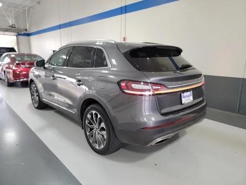 2022 Lincoln Nautilus Reserve