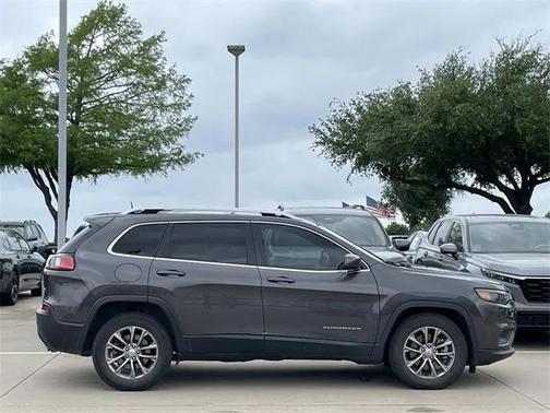 2021 Jeep Cherokee Latitude Lux