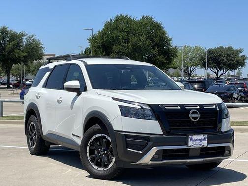 Glacier White 2025 Nissan Pathfinder Rock Creek 4WD