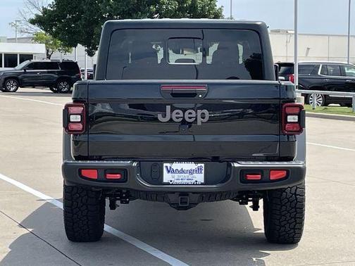 Black Clearcoat 2026 Jeep Gladiator Rubicon