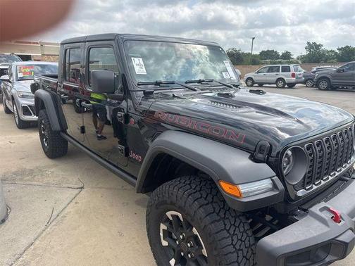Black Clearcoat 2026 Jeep Gladiator Rubicon
