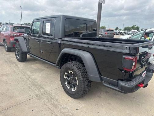 Black Clearcoat 2026 Jeep Gladiator Rubicon