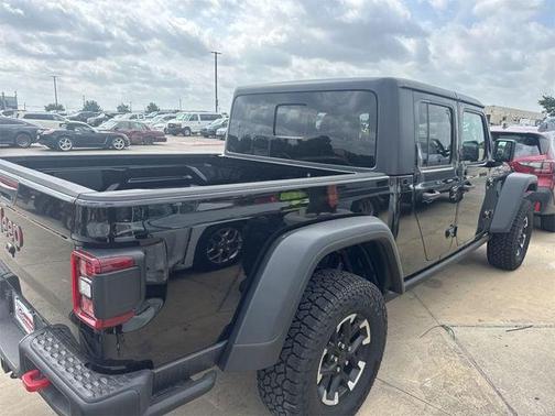 Black Clearcoat 2026 Jeep Gladiator Rubicon
