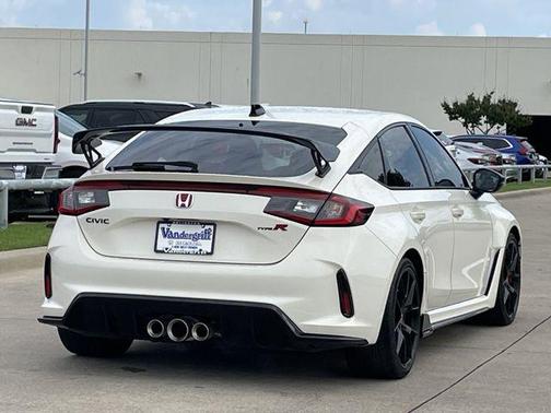 Rallye Red 2024 Honda Civic Type R