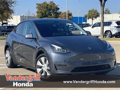 2022 Tesla Model Y Long Range Dual Motor All-Wheel Drive