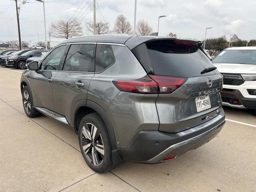 2022 Nissan Rogue SL