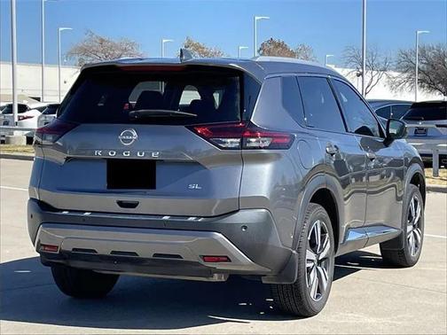 2022 Nissan Rogue SL