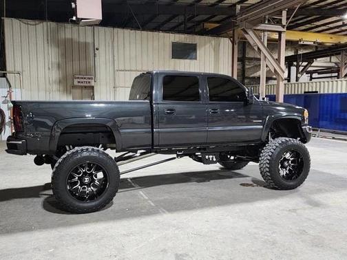 2003 GMC Sierra 2500 SLE H/D Crew Cab