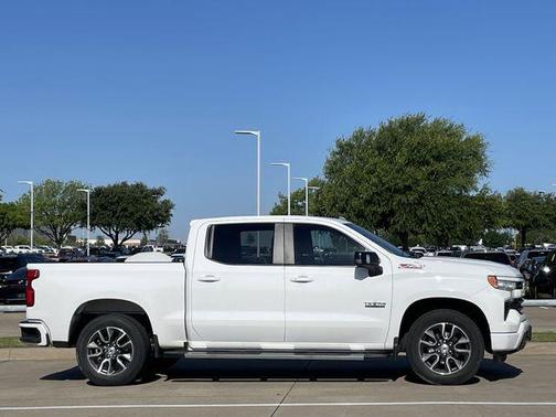 Summit White 2022 Chevrolet Silverado 1500 RST
