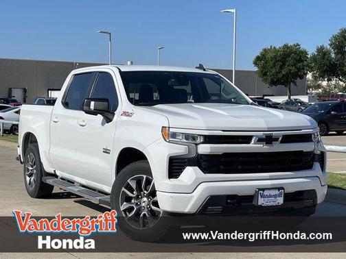Summit White 2022 Chevrolet Silverado 1500 RST