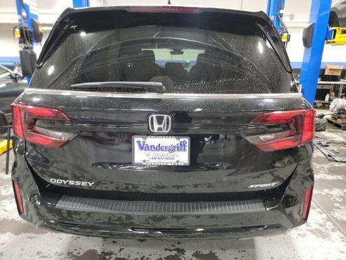 Crystal Black Pearl 2025 Honda Odyssey Sport-L