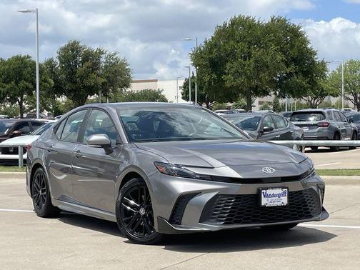 Heavy Metal 2025 Toyota Camry SE