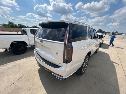 Crystal White Tricoat 2021 Cadillac Escalade Premium Luxury Platinum