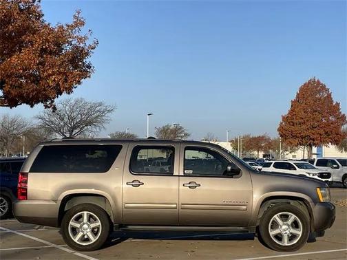 2014 Chevrolet Suburban 1500 LT