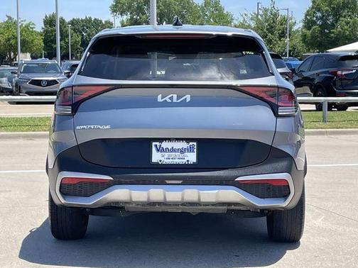 Everlasting Silver 2023 Kia Sportage EX