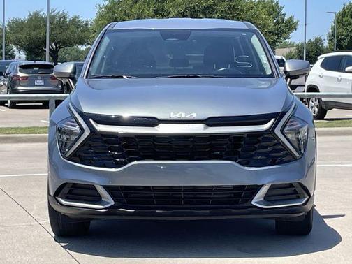 Everlasting Silver 2023 Kia Sportage EX