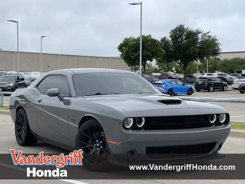 Destroyer Gray Clearcoat 2019 Dodge Challenger R/T