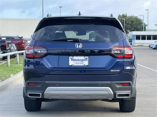 2024 Honda Pilot Touring 8-Passenger