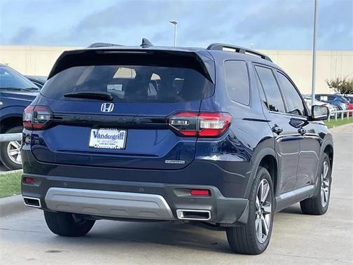 2024 Honda Pilot Touring 8-Passenger