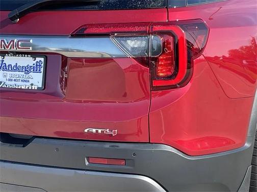 2020 GMC Acadia AWD AT4