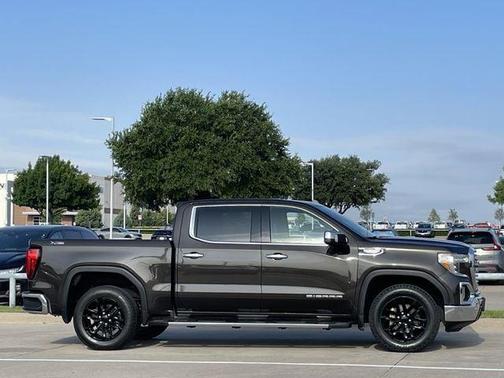 Brownstone Metallic 2022 GMC Sierra 1500 SLT