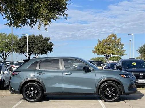 2025 Honda HR-V 2WD Sport