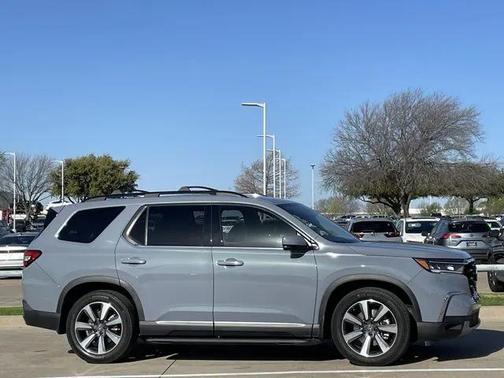 2023 Honda Pilot AWD Elite