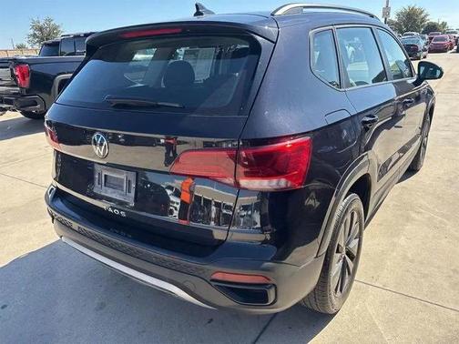 2024 Volkswagen Taos 1.5T S