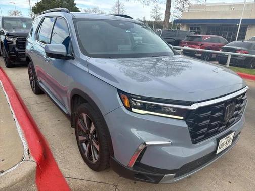 2024 Honda Pilot Touring 8-Passenger