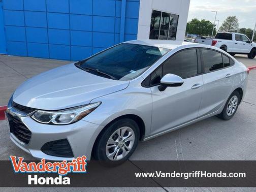 Silver Ice 2019 Chevrolet Cruze LS