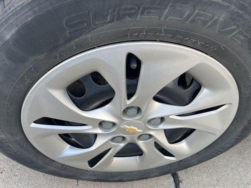 Silver Ice 2019 Chevrolet Cruze LS