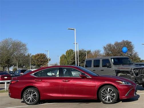 2022 Lexus ES 250 Base