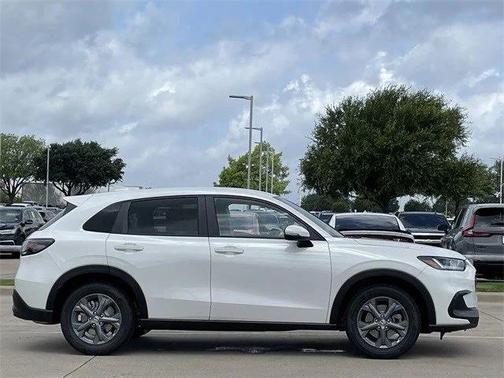 2026 Honda HR-V LX