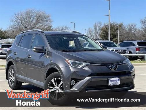 2017 Toyota RAV4 XLE