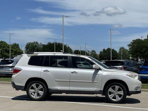 Blizzard Pearl 2013 Toyota Highlander Limited