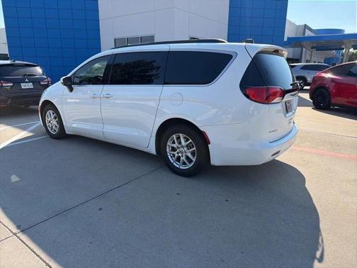 2021 Chrysler Voyager LXI