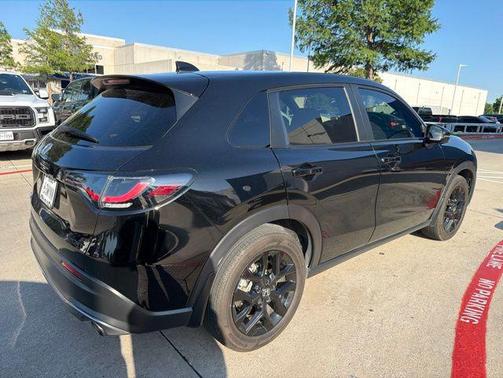 Crystal Black Pearl 2025 Honda HR-V 2WD Sport