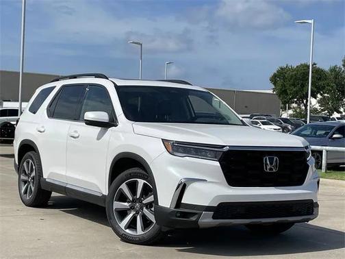2025 Honda Pilot Touring 8-Passenger