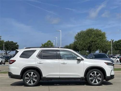 2025 Honda Pilot Touring 8-Passenger