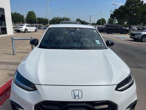 Platinum White Pearl 2024 Honda HR-V 2WD Sport