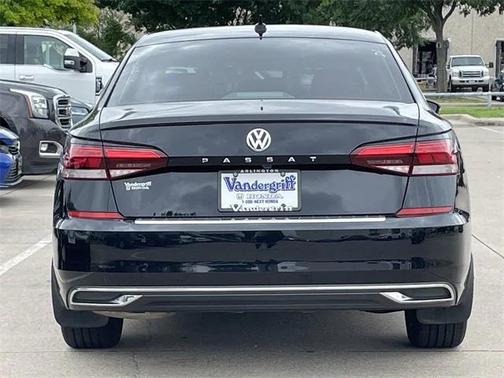 2022 Volkswagen Passat 2.0T SE