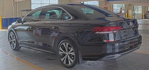 2022 Volkswagen Passat 2.0T SE